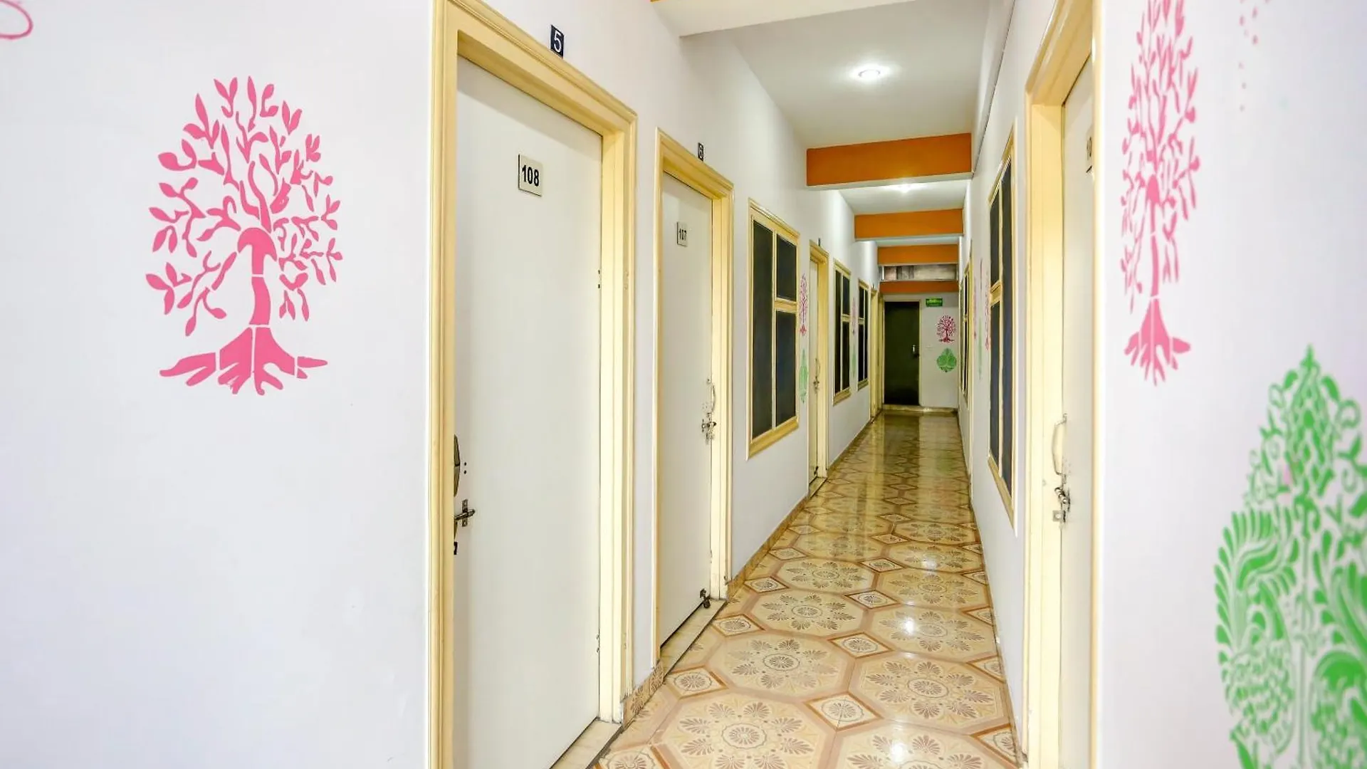 Hotel O White House Delhi  2*, Delhi (National Capital Territory of India) India