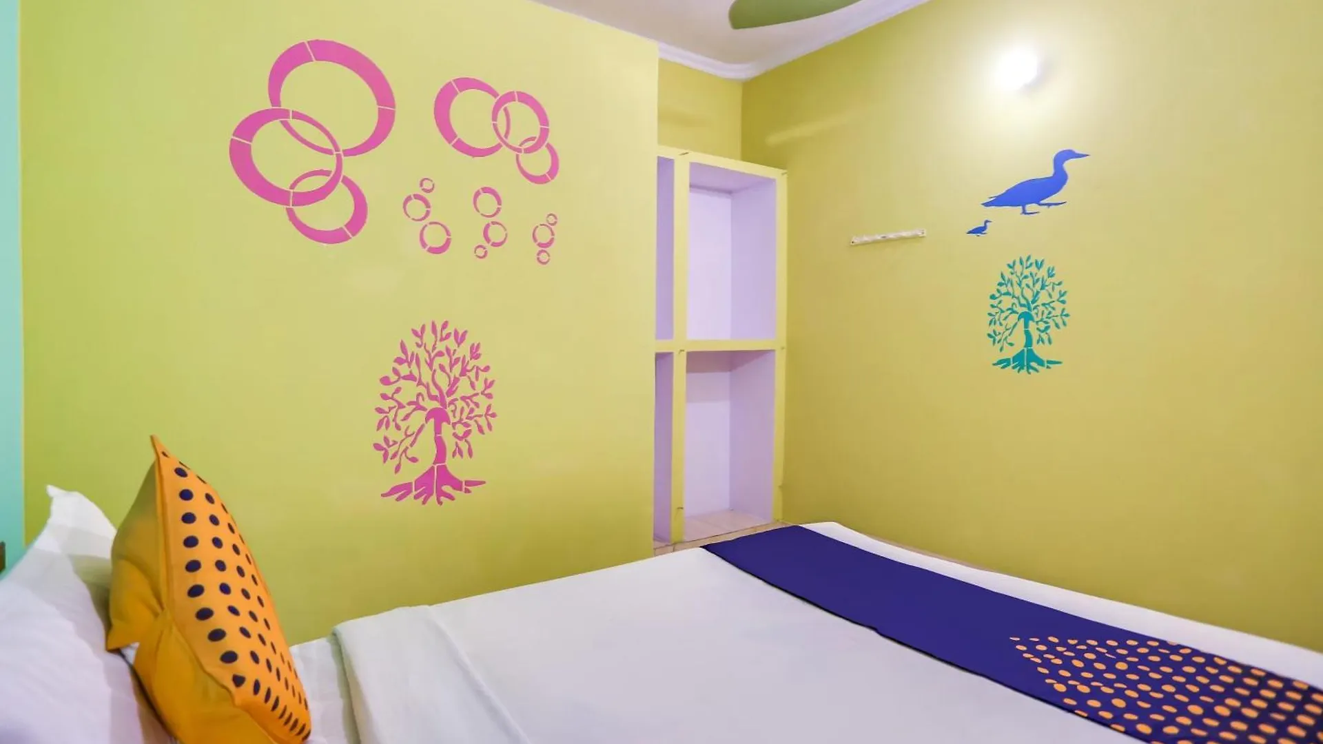 Hotel O White House Delhi  India
