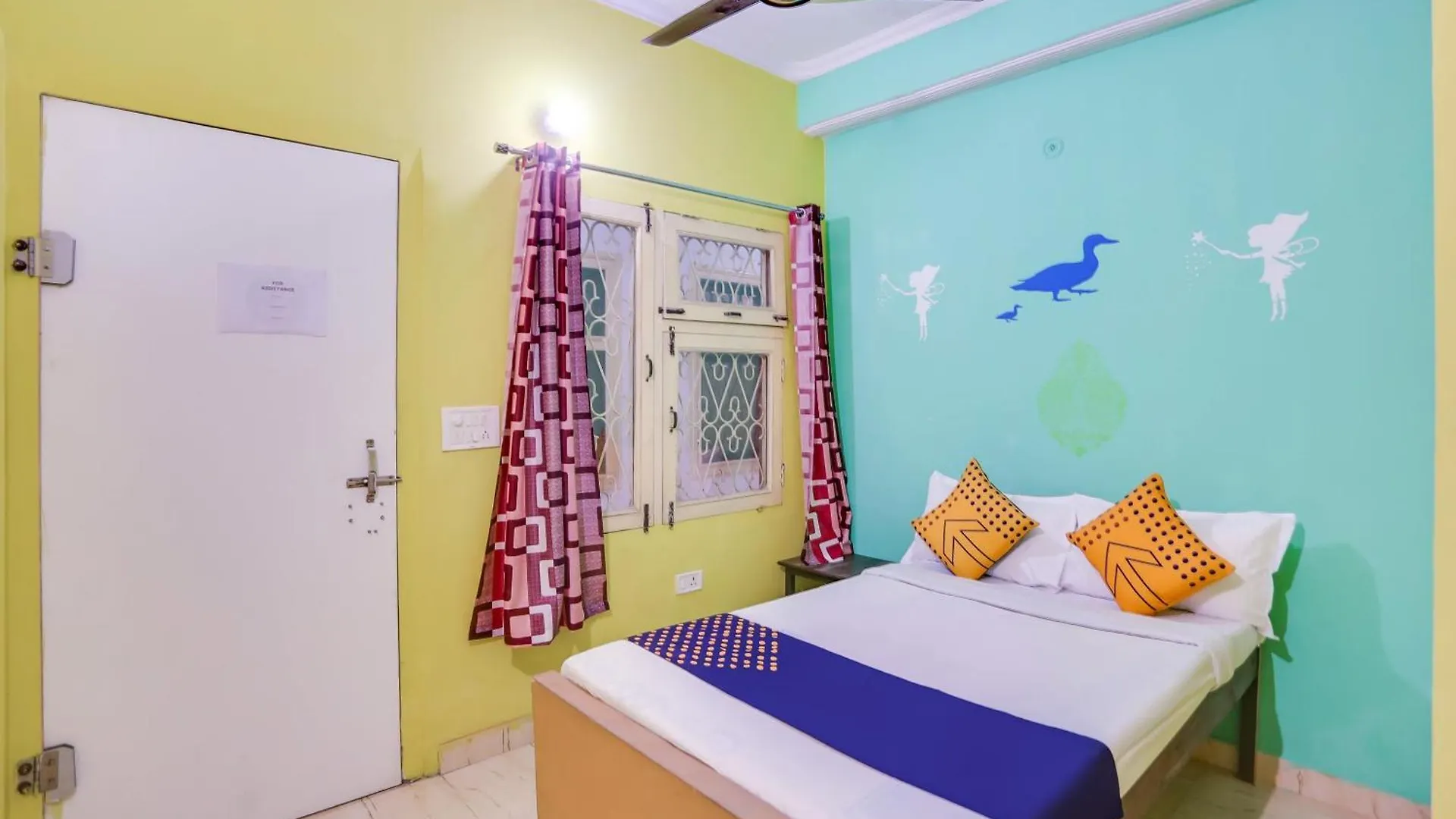 Hotel O White House Delhi   Delhi (National Capital Territory of India)