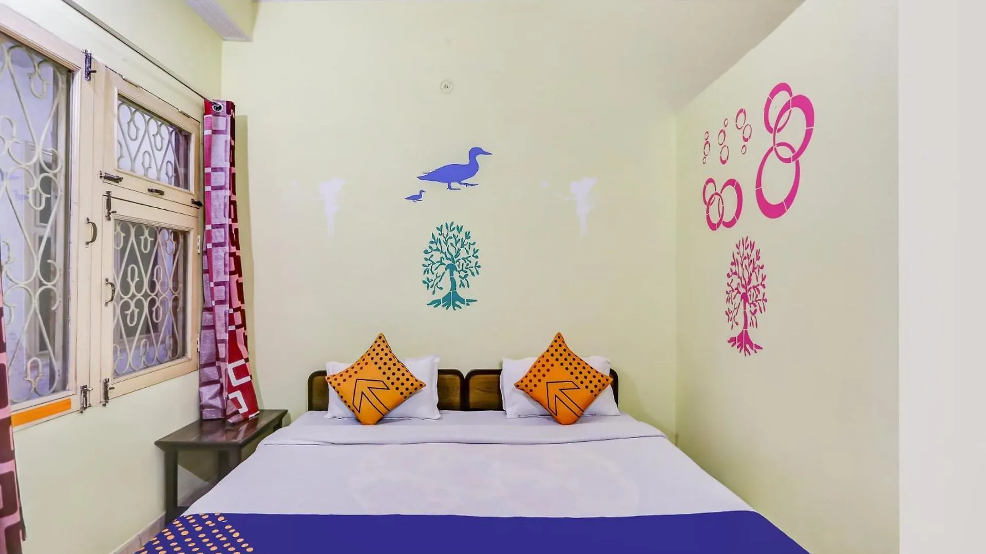 Hotel O White House Delhi  Delhi (National Capital Territory of India)